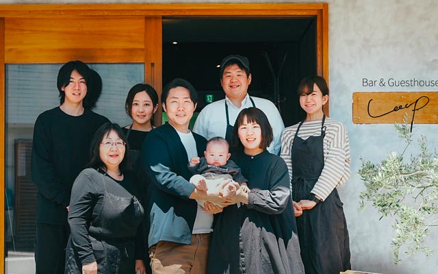「結」から「輪」へ。上岡夫妻と地域の人々が生んだ居場所 | LAC宮崎小林コミュニティマネージャーインタビュー